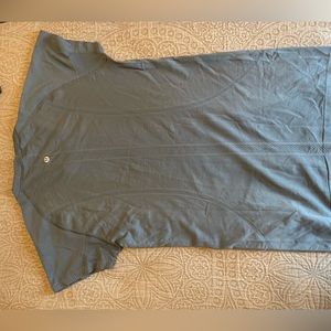Lululemon Swifty Tech SS, size 10, blueish grey